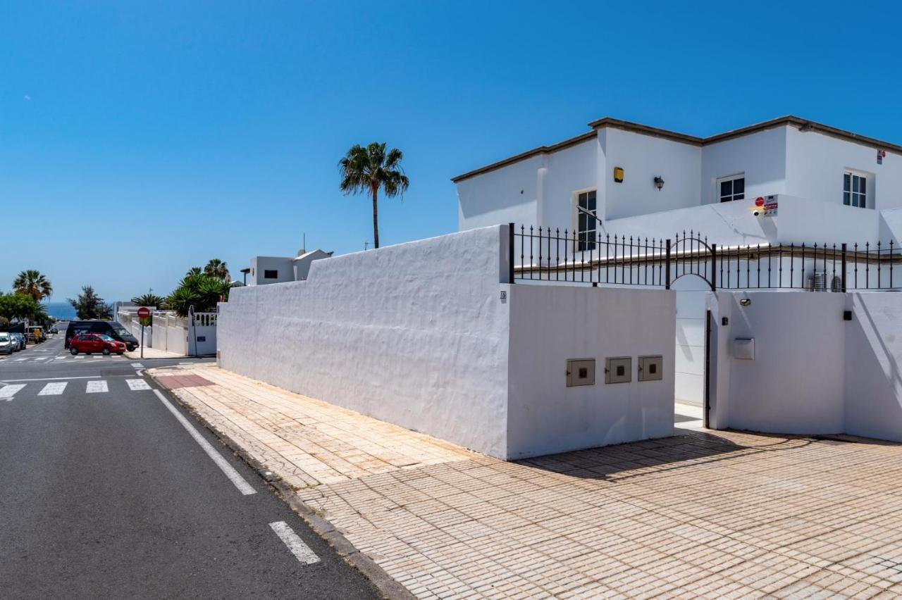 Villa Mannat By Villa Plus Puerto del Carmen  Exterior photo